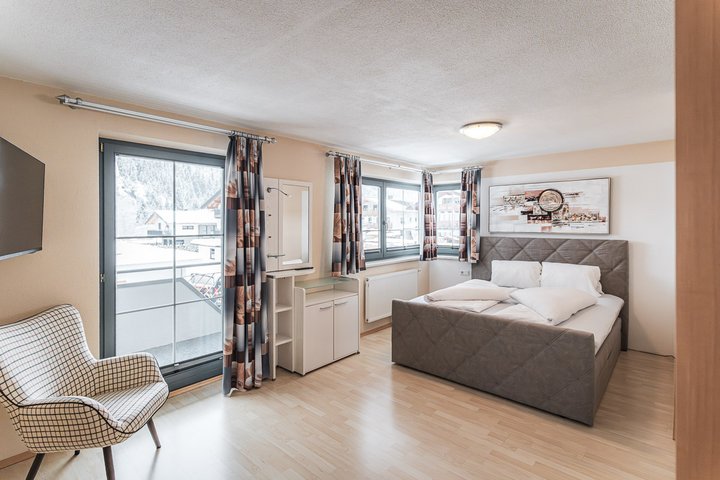 Apart THEO with balcony 90 m² for 1–4 persons Apart THEO with balcony 90 m² for 1–4 persons