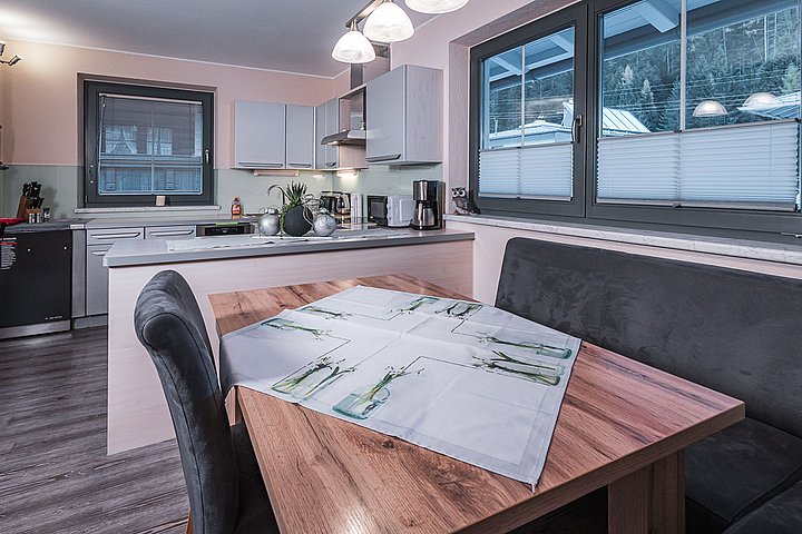 Balkon Apart THEO 89 m² für 1 - 4 Personen Balkon Apart THEO 89 m² für 1 - 4 Personen