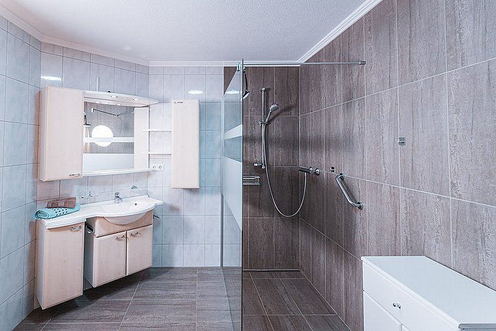 Balkon Apart THEO 90 m² für 1 - 4 Personen Balkon Apart THEO 90 m² für 1 - 4 Personen