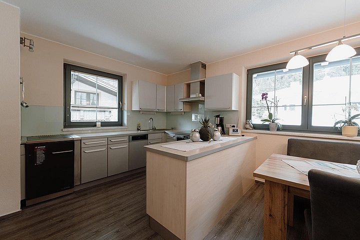 Balkon Apart THEO 89 m² für 1 - 4 Personen Balkon Apart THEO 89 m² für 1 - 4 Personen