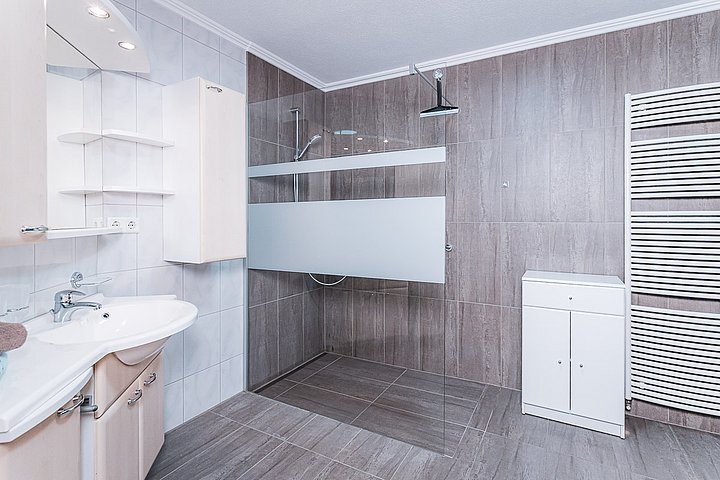 Balkon Apart THEO 90 m² für 1 - 4 Personen Balkon Apart THEO 90 m² für 1 - 4 Personen