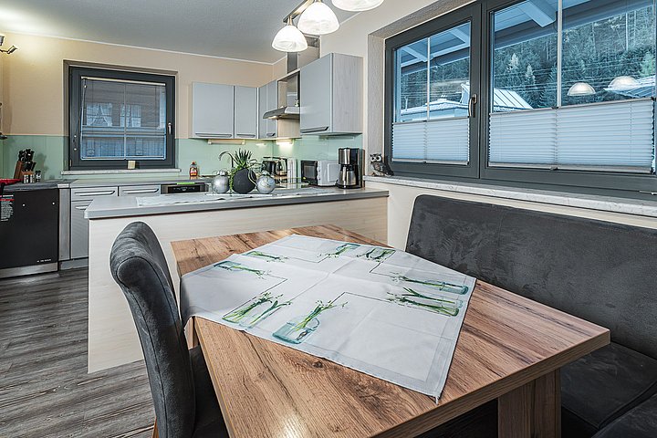 Balkon Apart THEO 90 m² für 1 - 4 Personen Balkon Apart THEO 90 m² für 1 - 4 Personen