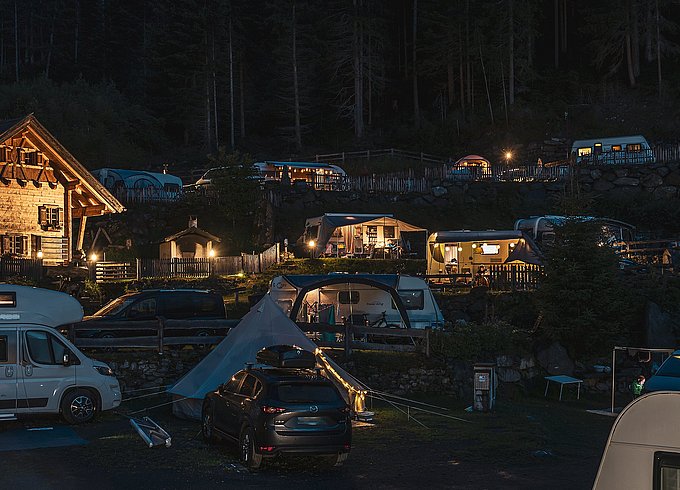 Der perfekte Herbsttag am Campingplatz