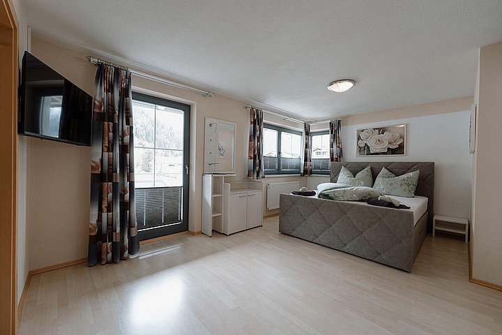 Balkon Apart THEO 89 m² für 1 - 4 Personen Balkon Apart THEO 89 m² für 1 - 4 Personen